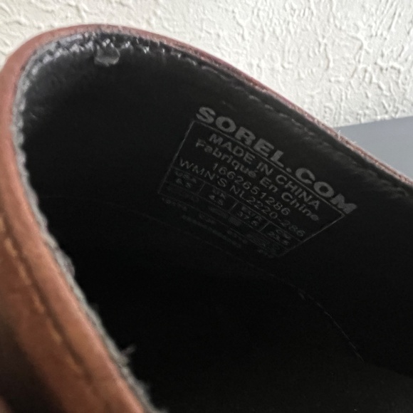 Sorel Addington Chelsea Boots - Winter Heeled Bootie - Picture 5 of 6